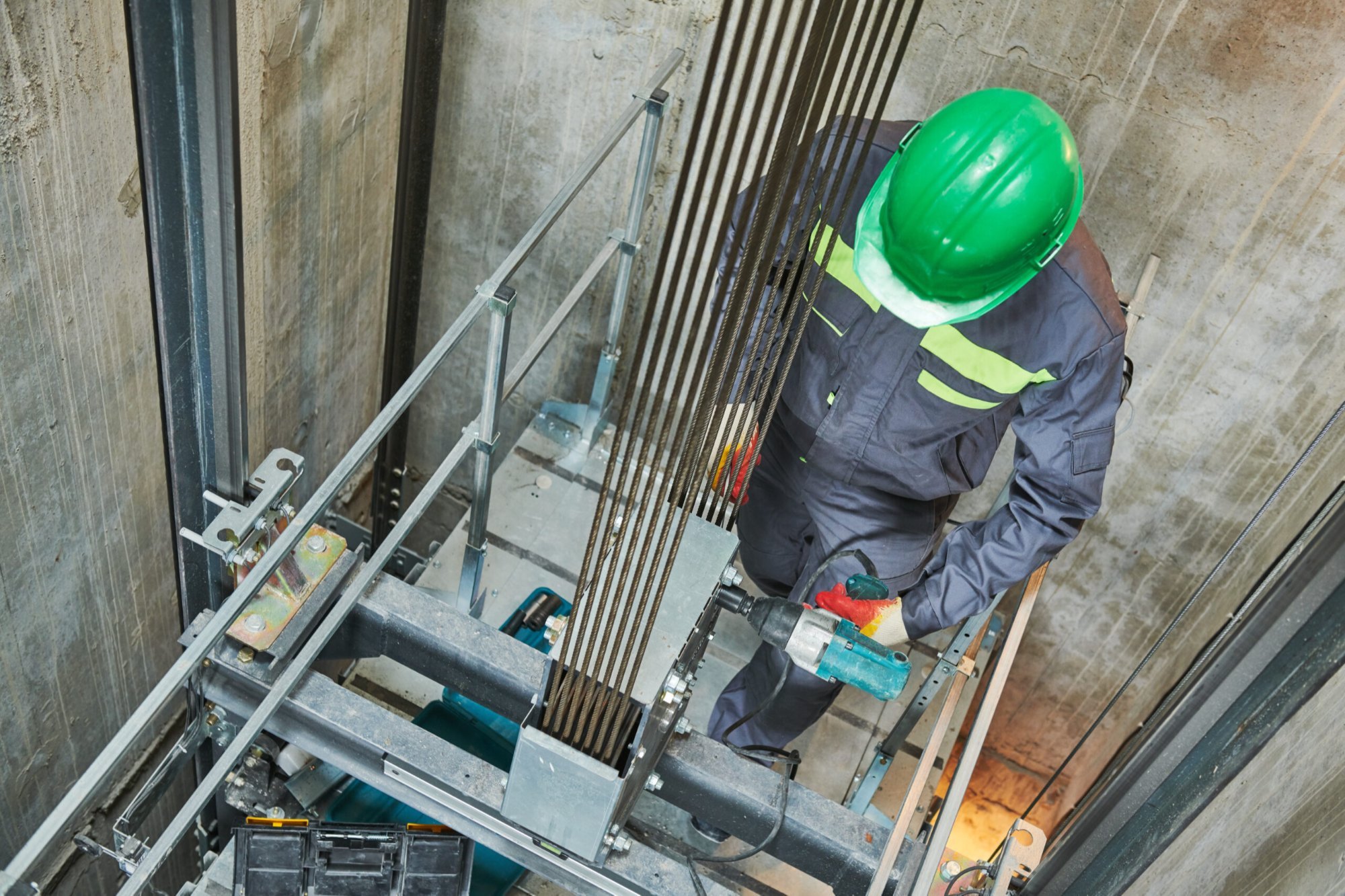 lift-maintenance-services